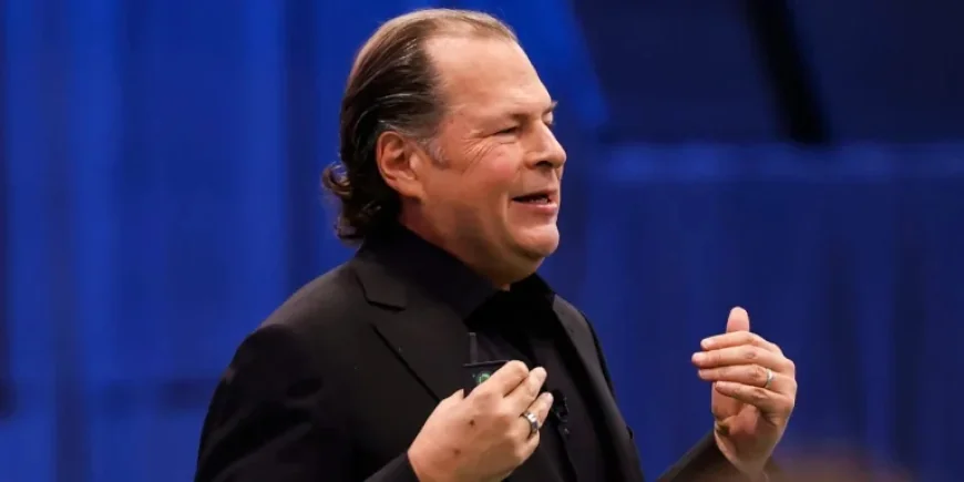 Salesforce Freezes Raises for Directors and Above, Memo Reveals