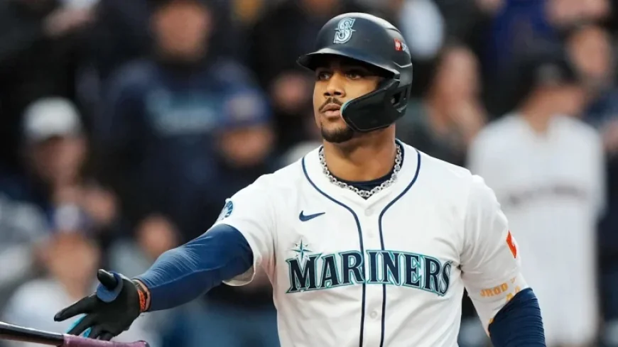 Playoff Forecasts: Award Predictions and Division Analysis