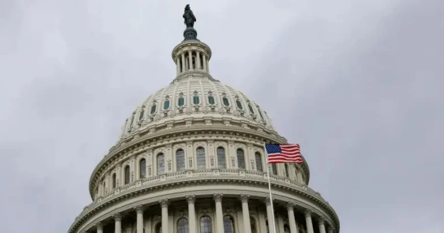 Nrcc dinner live: Trump attacks mail-in voting as he addresses House Republicans
