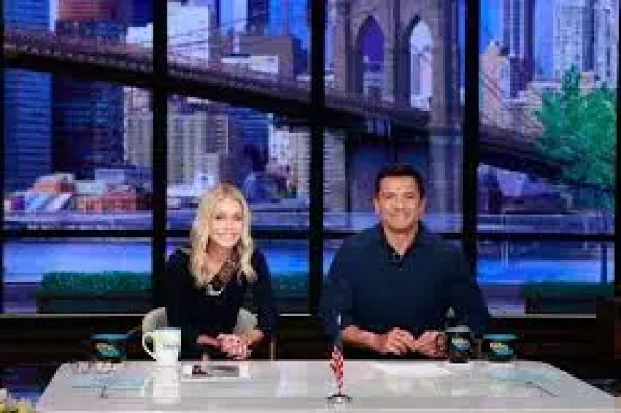 Howie Mandel snaps back on live TV after Kelly Ripa and Mark Consuelos compliment turns tense
