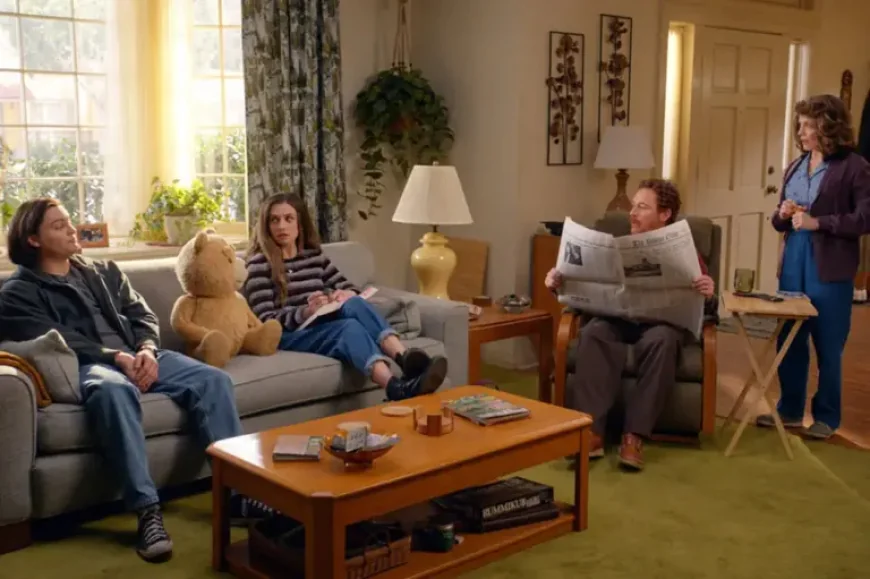 Seth Macfarlane’s Raunchy New TV Comedy Is Begging For A Spinoff