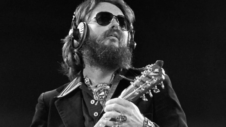 Soft Rock Legend Darrell ‘Dash’ Crofts Dies at 85