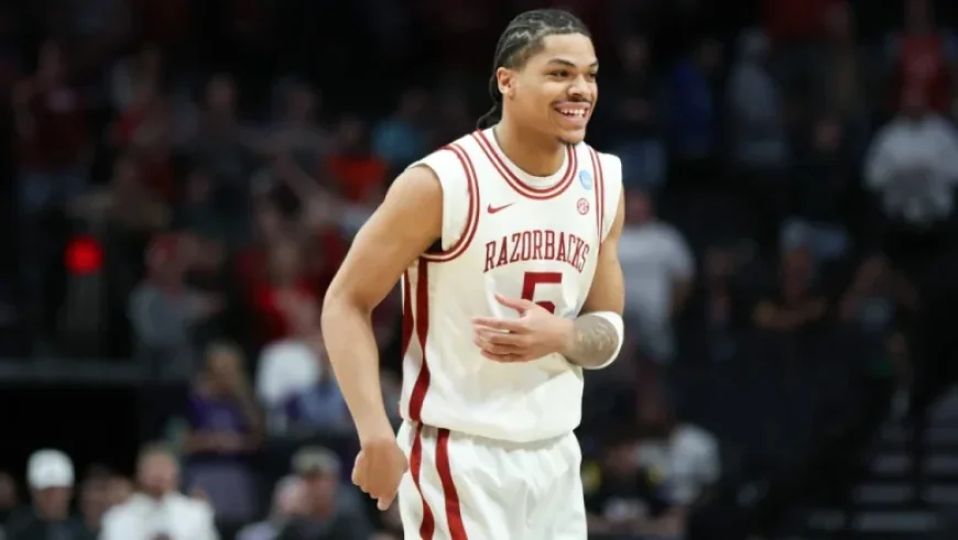 Arkansas Guard Darius Acuff Jr. Shines in NCAA Tournament Spotlight