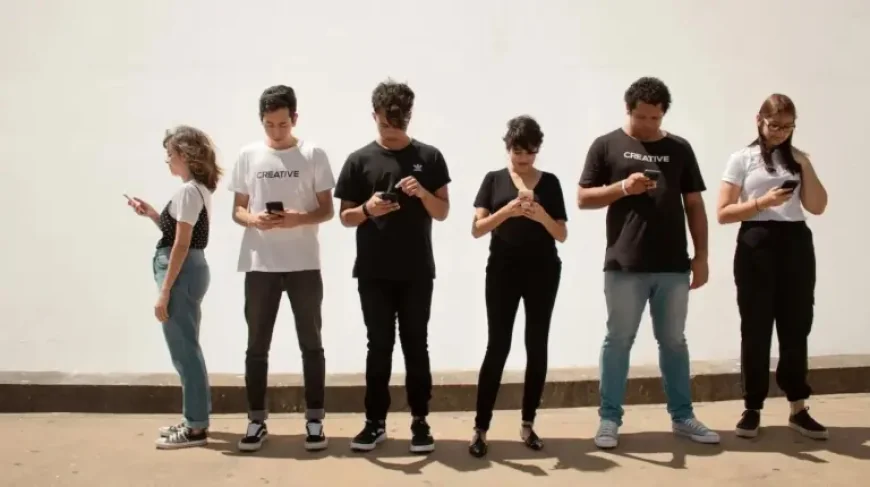 Naga Munchetty: 3 Clear Takeaways from Social Media’s ‘Big Tobacco’ Moment and Five Ways to Stop Kids’ Endless Scrolling