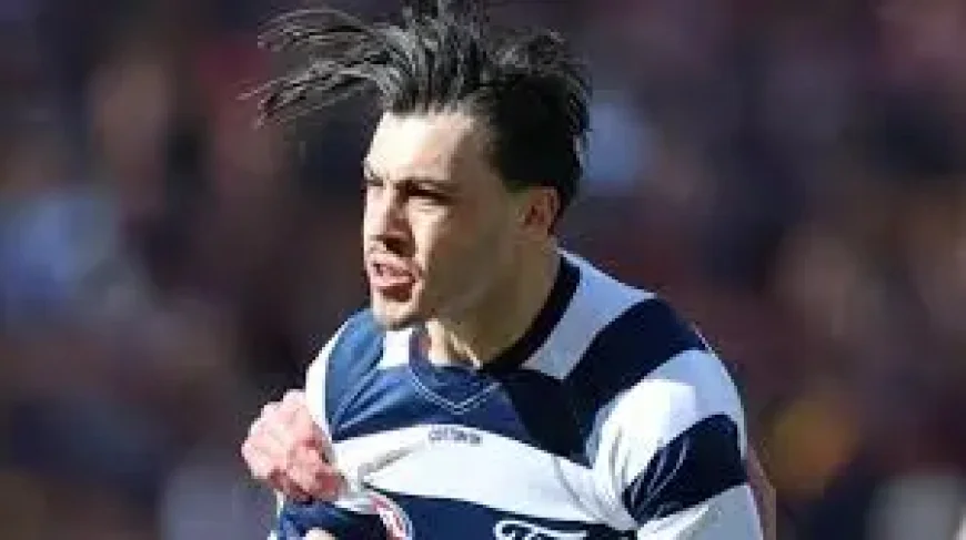 Darcy Moore absent as Geelong’s proactive selection move exposes deeper squad priorities