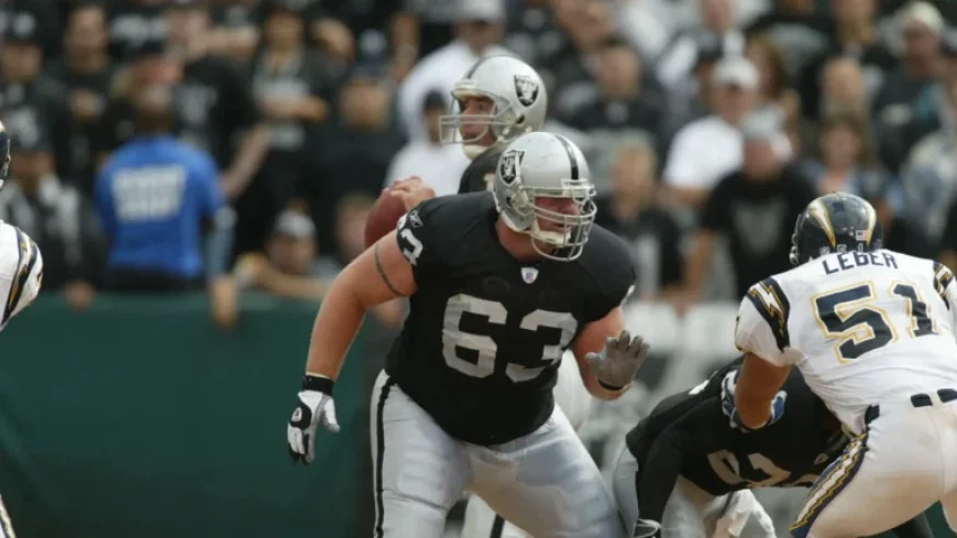 Ex-Raider Barret Robbins Passes Away at 52