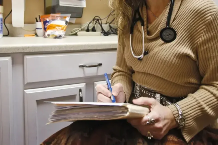 Clsc Affiliation Promised, but Patient Pathways Remain Unclear, Policy Shows