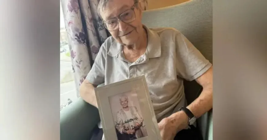 Judi Dench and a signed photograph that returned a York resident to the stage