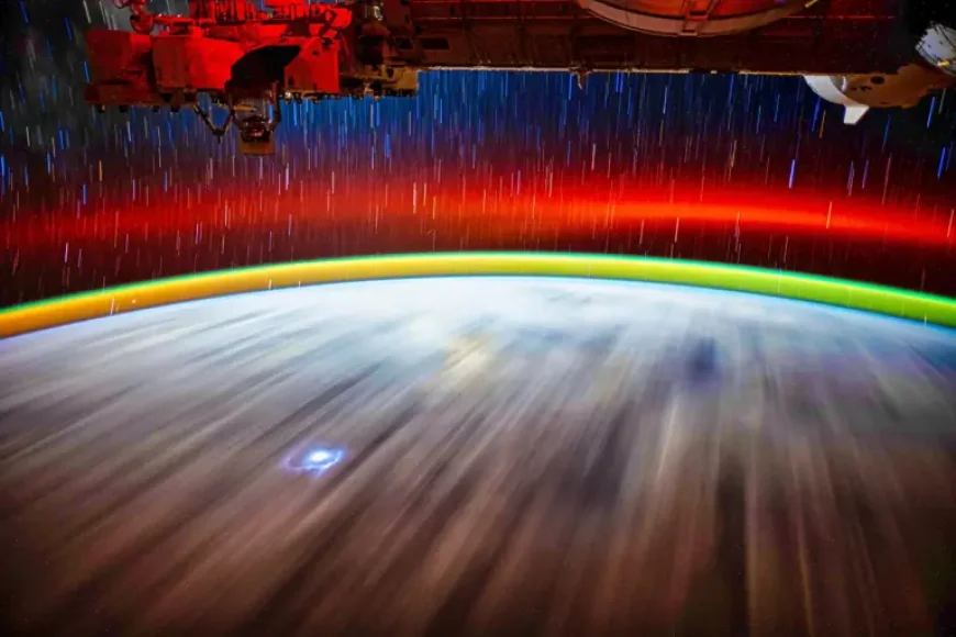 Atmospheric Wave Detected 55 Miles Above After Hurricane Helene Strikes Florida