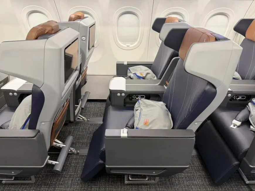 American Airlines May Reintroduce Seat-Back TVs on Narrow-Body Planes