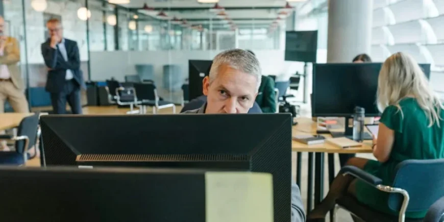 AI Drives Onset of Major Workforce Deskilling