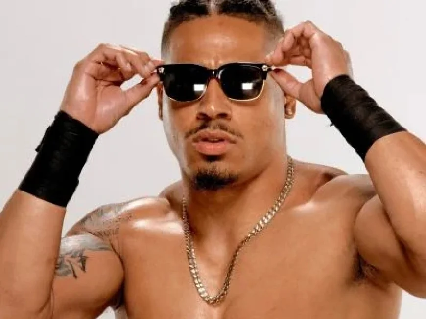 Ex-WWE Star Claims Carmelo Hayes Unfairly Treated at SmackDown