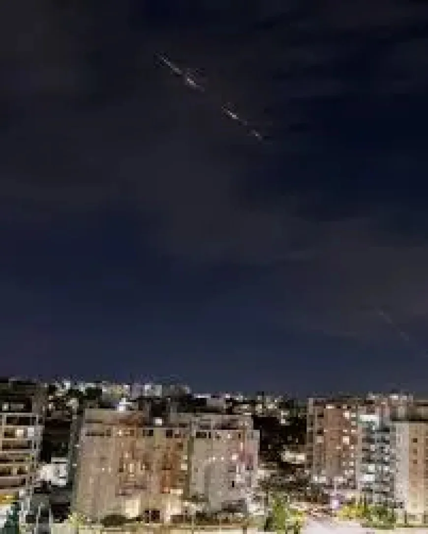 As Houthis Claim First Missile Strike on Israel, Shipping Risk Rises in Monthlong War