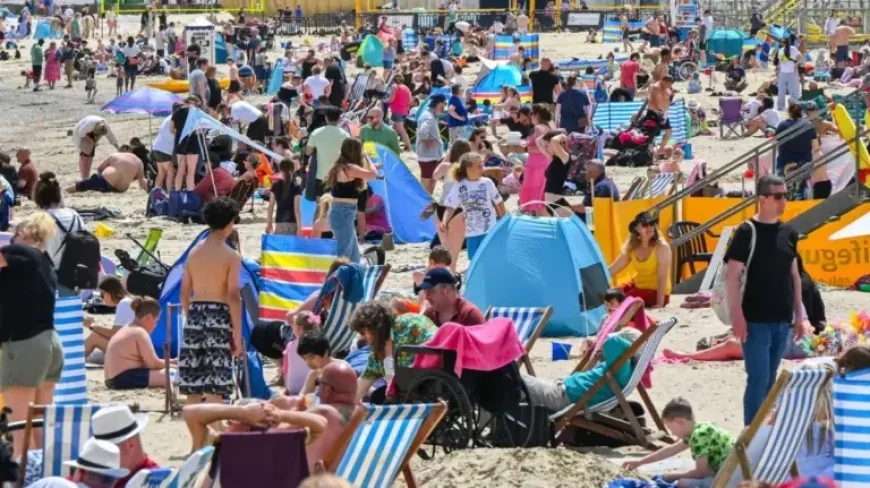 Bank Holiday 2026: 17C Forecast, 20C Maps and a Spring Weather Split That Catches Britain Off Guard