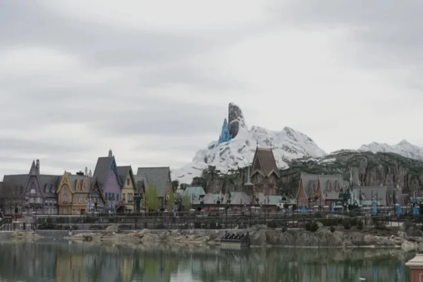 “Frozen World Unveiled at Disneyland Paris”