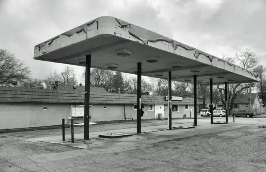 Maybe you should have bought an Electric Car — one commute, two realities