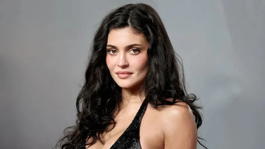 Kylie Jenner Lists Hidden Hills Home Amid Tropical Vacation for $20.25M