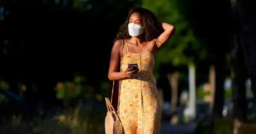 Covid 19 Cicada Variant Reveals a Hidden Evolutionary Break from Recent Strains