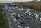 M23 Traffic: Major delays as serious crash shuts northbound stretch near Gatwick