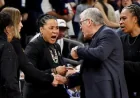 Geno Auriemma and Dawn Staley Clash After Gamecocks Upset Huskies