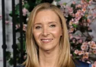 Lisa Kudrow Criticizes Sitcoms for Avoiding ‘Uncomfortable’ Audiences