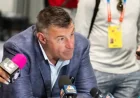 Mike Vrabel Dismisses Reporter Photo Controversy as “Laughable”