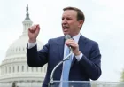Chris Murphy applauds Iranian ships against U.S. Navy after reported Strait of Hormuz breach