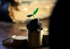 T Rowe Price Faces $2.35 EPS Test on April 30