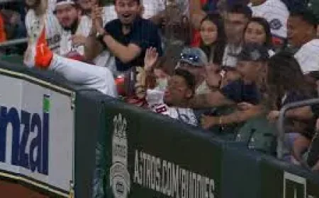 Cam Smith is leading a key stat—yet an umpire mistake still put him on base