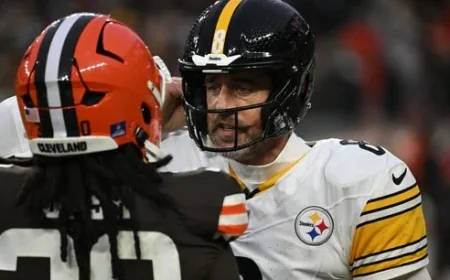 Steelers’ McCarthy Accidentally Reveals Aaron Rodgers’ Key Decision