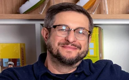 “‘Bob’s Burgers’ Star Eugene Mirman Hospitalized Following Fiery Crash”