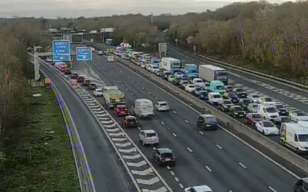 M23 Traffic: Major delays as serious crash shuts northbound stretch near Gatwick