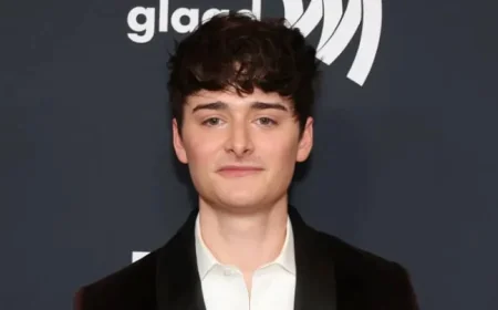 Noah Schnapp Celebrates One-Month Anniversary with New Boyfriend