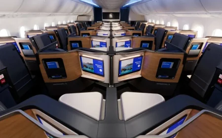 United Airlines Implements New Fees for Budget Business-Class Tickets