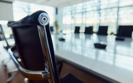 US Tech Layoffs Surge in 2023, Driven by AI Advancements