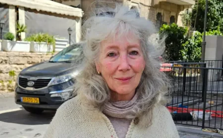 Suki Lahav, the lyricist whose words became a home for generations, dies at 74