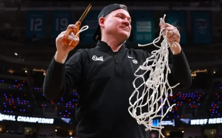 Tommy Lloyd Remains at Arizona Despite North Carolina Interest