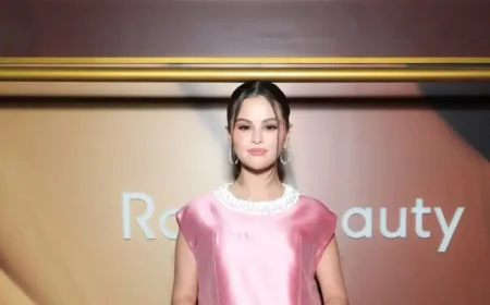 Selena Gomez Tries Her Own Twist on the Pop of Pink Trend