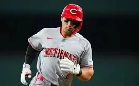 Reds Rally in Ninth: Stephenson’s Homer Turns Tide in 5-3 Win Over Rangers (4 Apr, 2026)