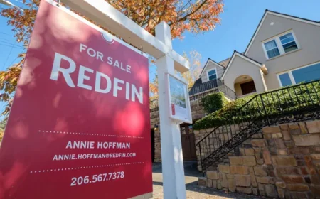 Seattle Housing Market Slows: Tech Layoffs, Tax Push Out Wealthy Buyers