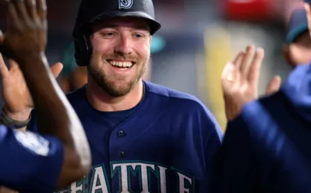 Mariners Triumph Over Angels in Extra Innings with Three Runs