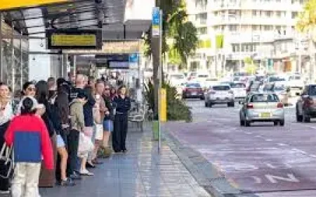 Free Transport Melbourne as fuel tax halved amid war-driven price surge