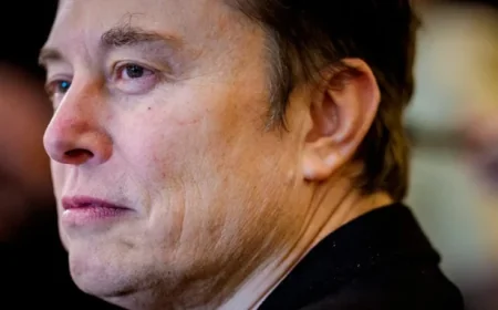 Elon Musk Rebuilds Amid XAI Cofounder Chaos
