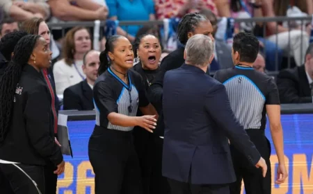 Geno Auriemma and Dawn Staley Clash in Heated Final Four Game Argument