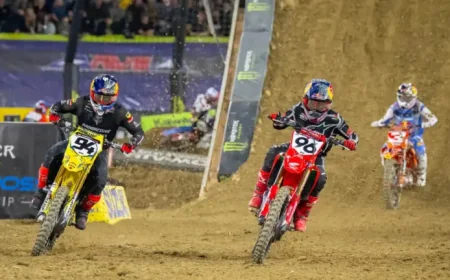 Ken Roczen wins second consecutive race in St. Louis Supercross: 5-point title chase tightens