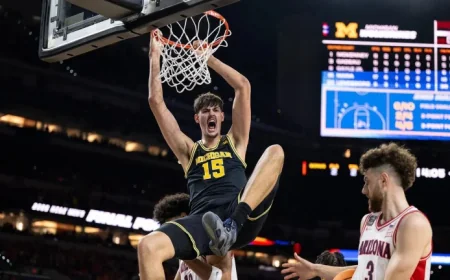 U-M Dominates No. 2 Arizona, Reaches First NCAA Title Game Since 2018