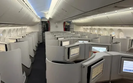Air France Boeing 787 Business Class Review: YUL to CDG Journey