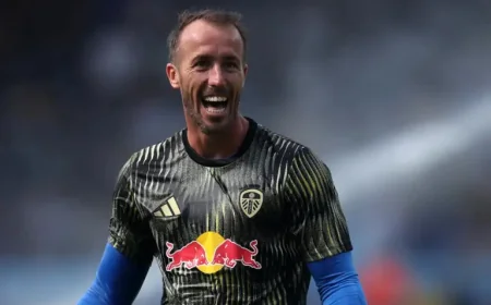 Leeds Goalkeeper Alex Cairns Earns 33-Year-Old Praise as “Top Pro” in U21 Boost