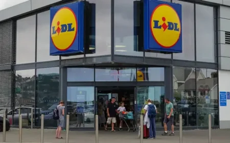 Aldi and 6 other supermarket opening times for Easter Monday: what shoppers need to know