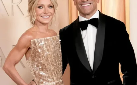 Mark Consuelos and Kelly Ripa’s retainer joke exposes a very public private-life boundary